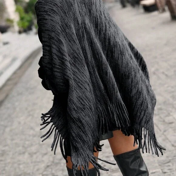 Black Elegant Women's Fuzzy Trim Fringe Hem Cardigan - Picture 2 of 4